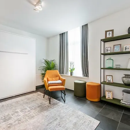 Apartment Classy In Center With Large Balcony *