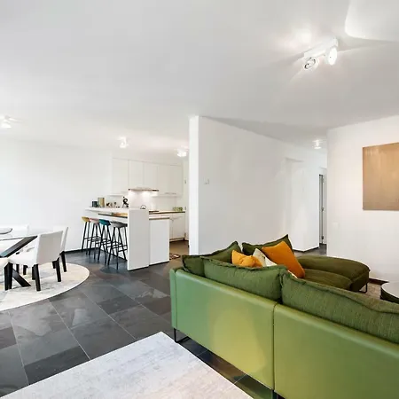 Apartment Classy In Center With Large Balcony *